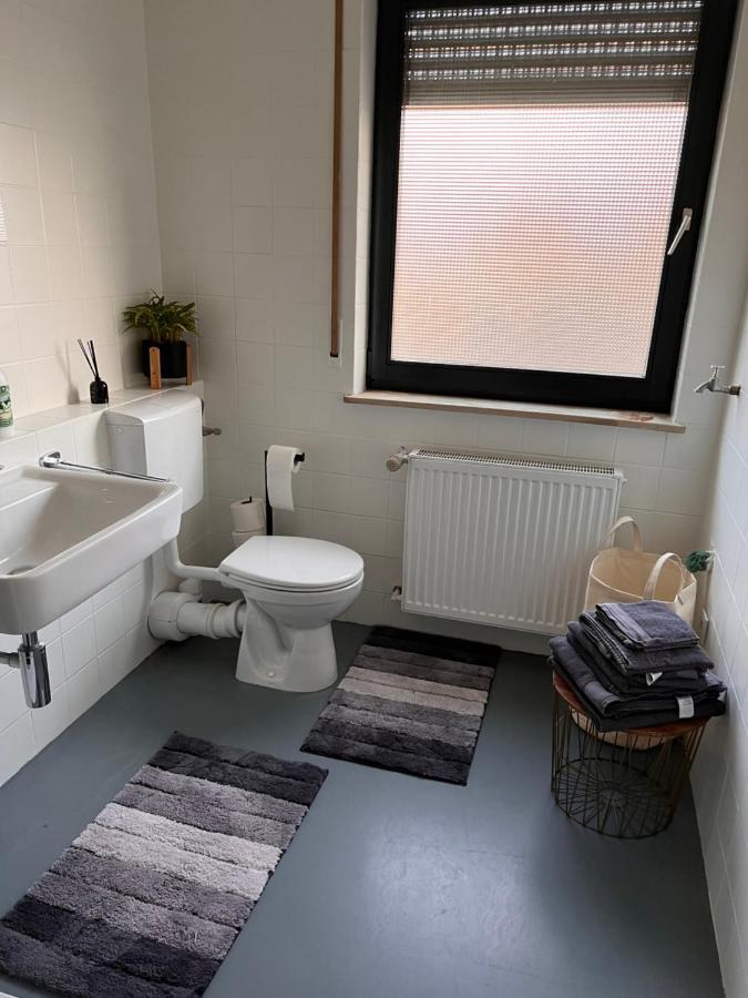 Ferienwohnung In Top Lage Von Aalen Esterno foto