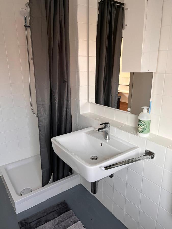 Ferienwohnung In Top Lage Von Aalen Esterno foto